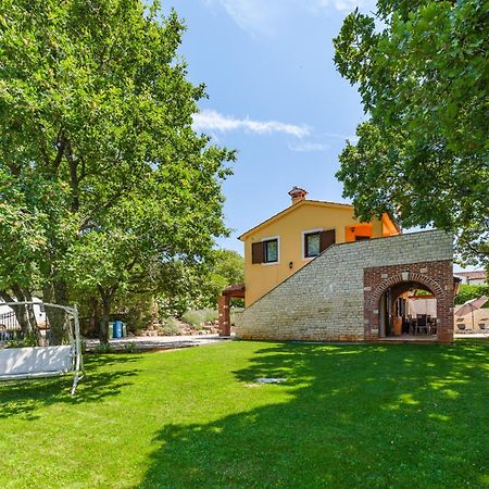 Villa Hrast Bacva Višnjan エクステリア 写真