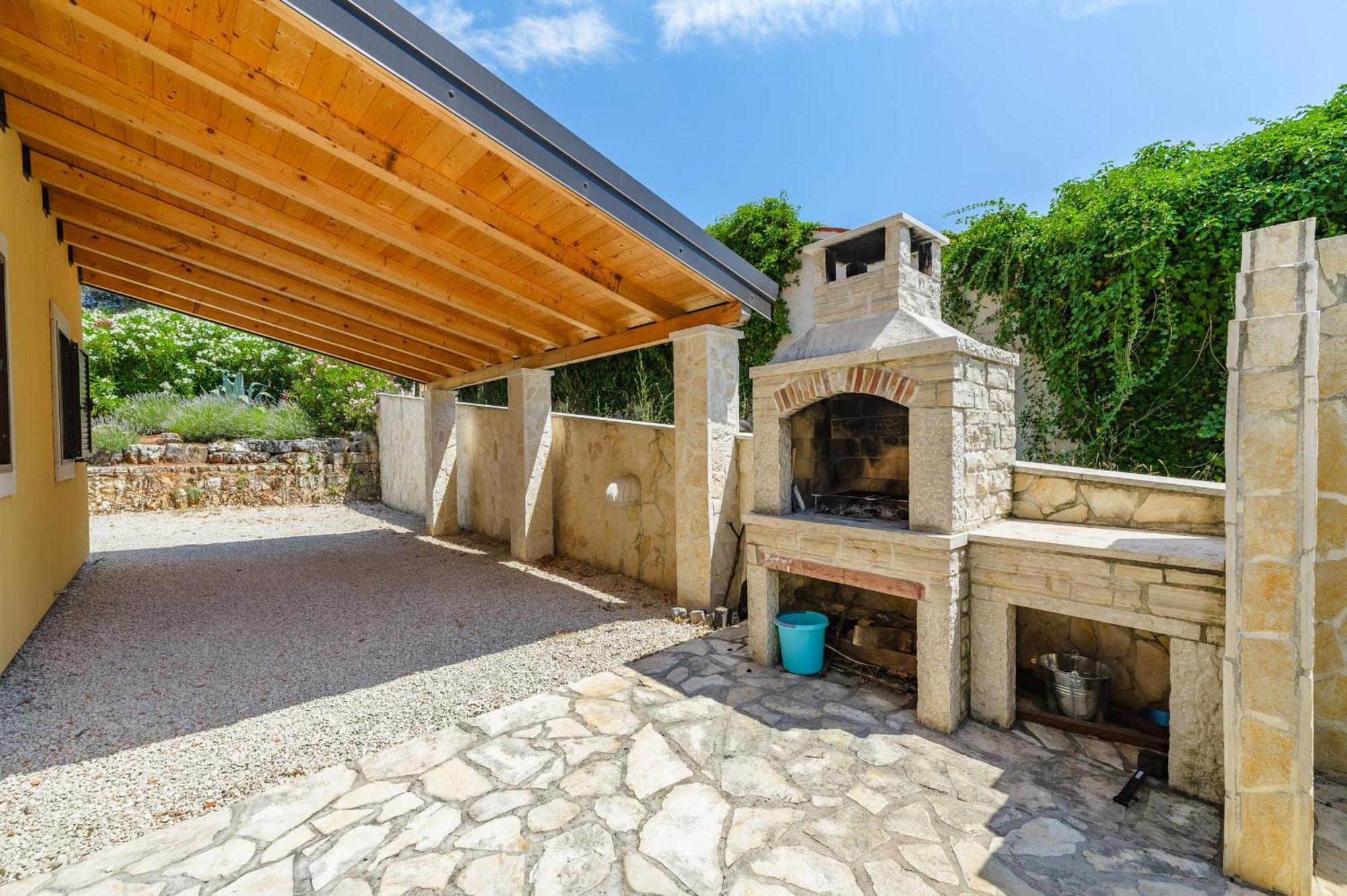 Villa Hrast Bacva Višnjan エクステリア 写真
