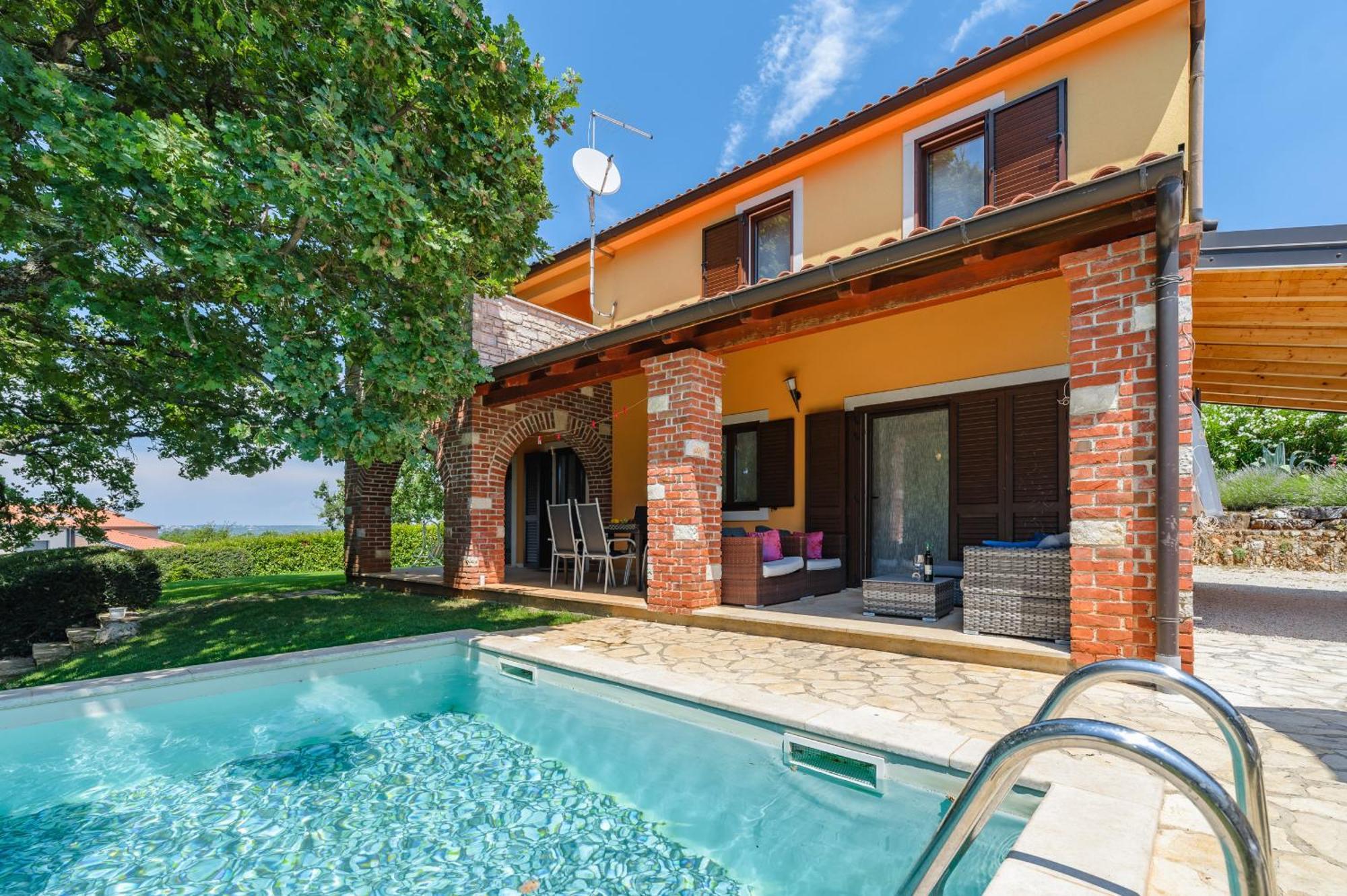 Villa Hrast Bacva Višnjan エクステリア 写真