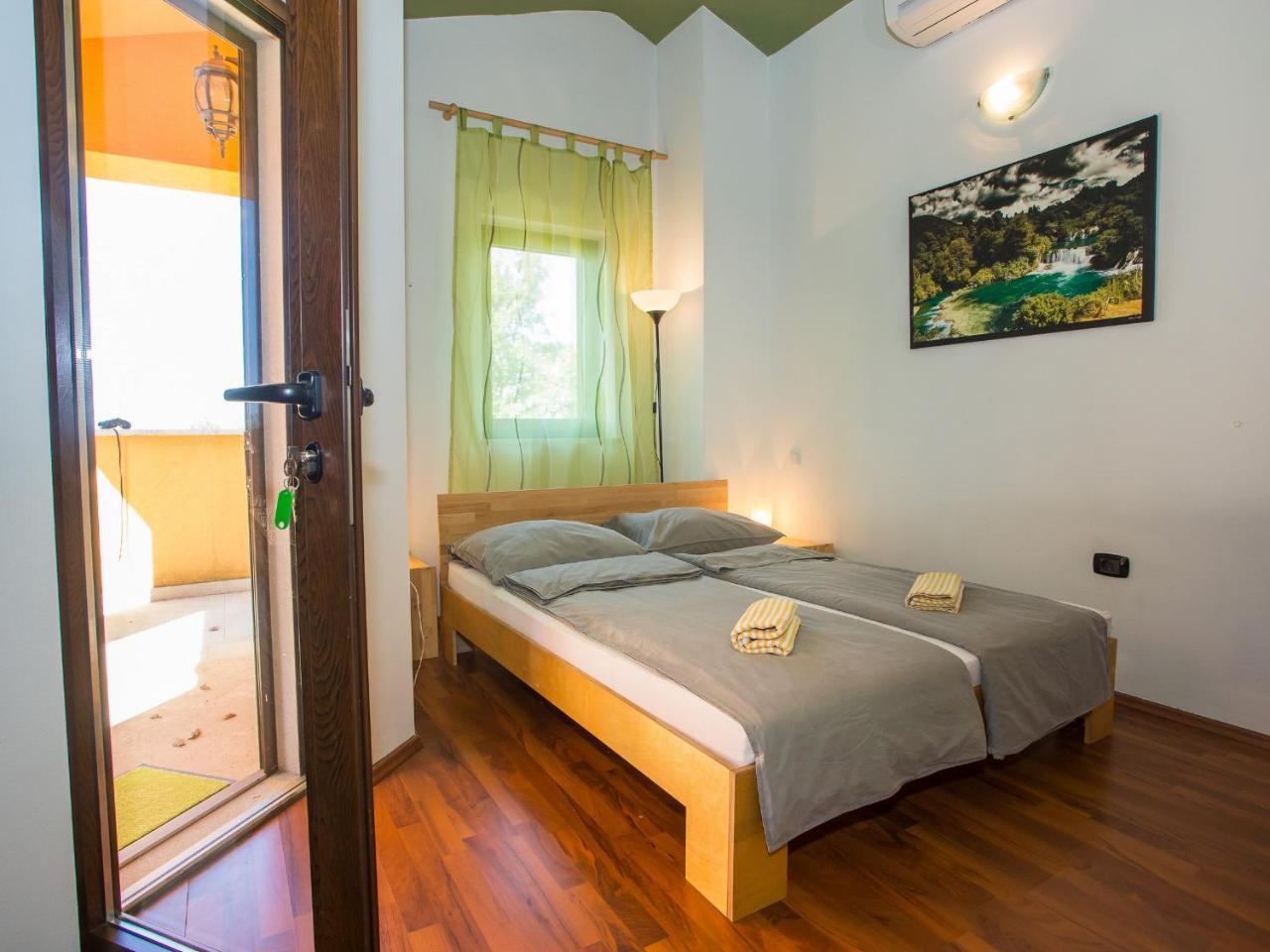 Villa Hrast Bacva Višnjan エクステリア 写真